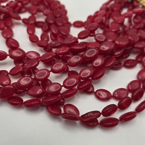 Vintage Acrylic Plastic Necklace Multistrand Beaded Red Fancy Clasp Retro Funky - Picture 5 of 5